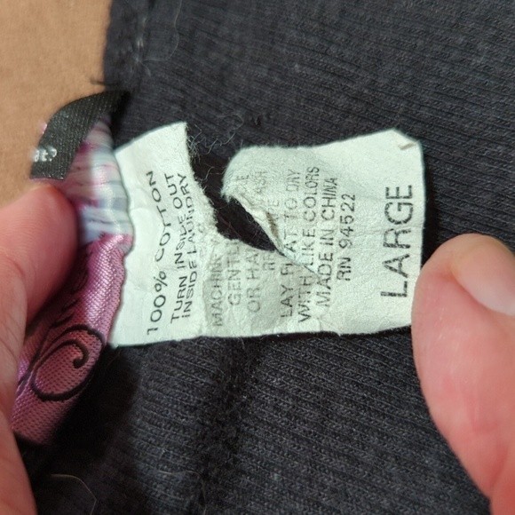 Questions by Say What? Women's Black 100% Cotton Sequined Tank Top Size Large - Picture 7 of 7